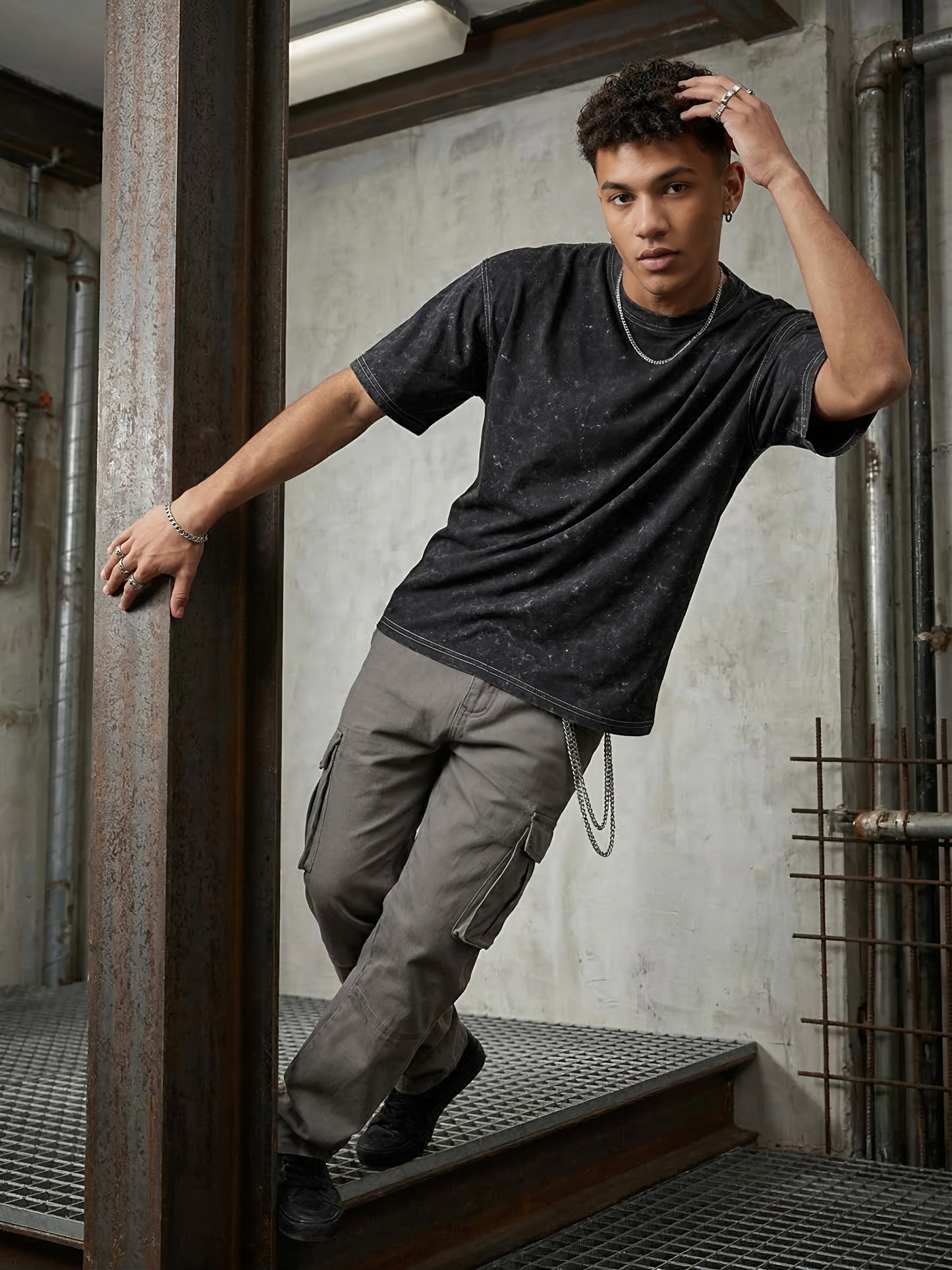 Black Glow Oversezed Tee