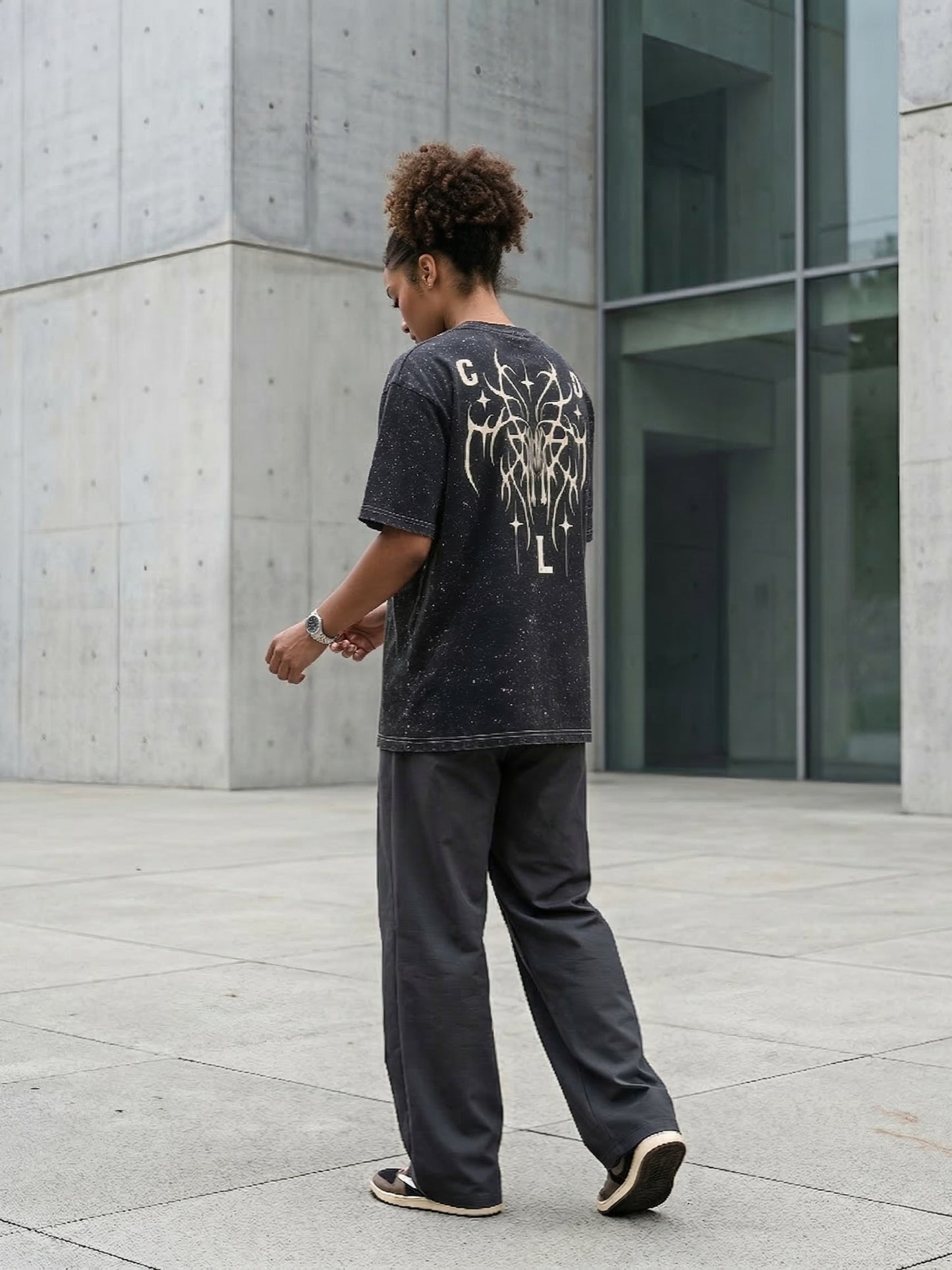 Black Glow Oversezed Tee